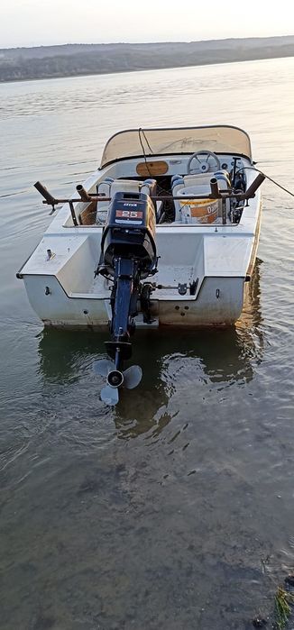 Vand motor de barca  selva 25cp inscris la capitanie