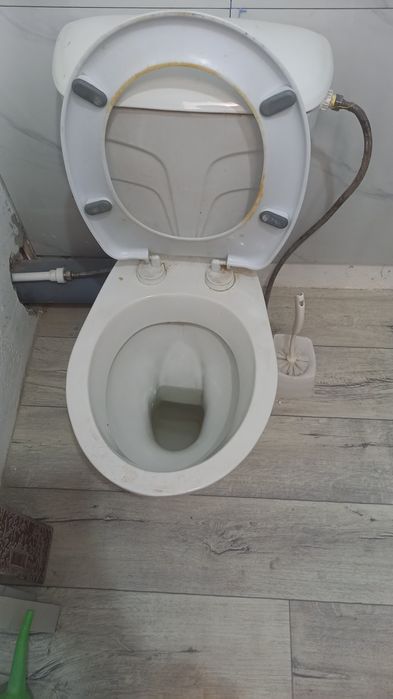 Состояние Бу унитаз