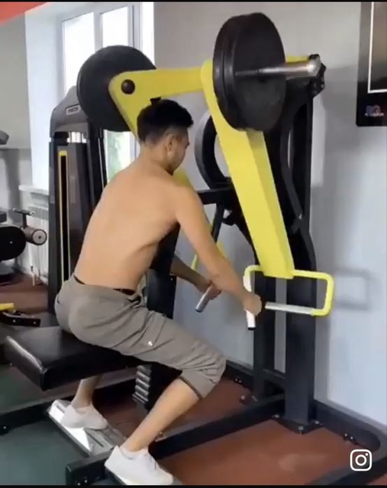 Тренажерный зал оборудование