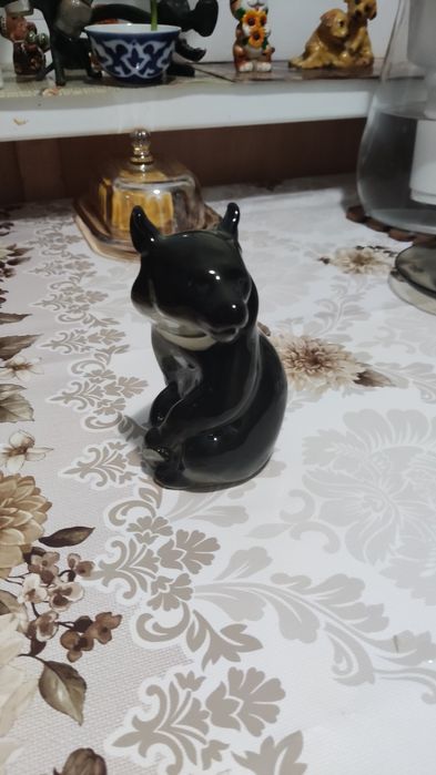 Продам статуэтка медведь
