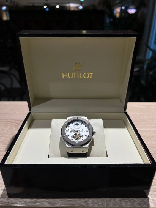 Hublot mexanika qoʻl soati