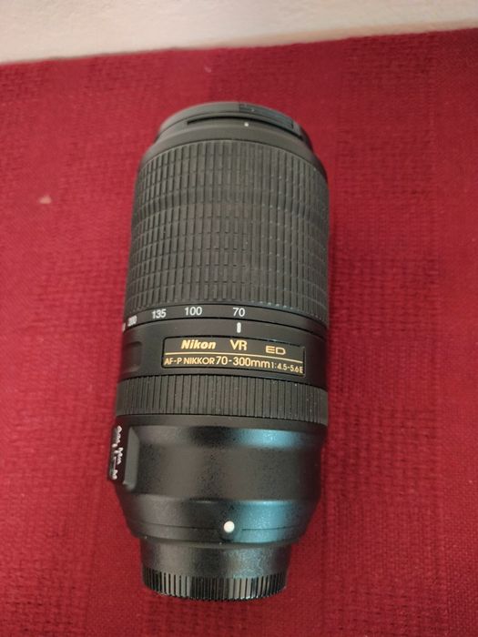 Nikon AF-P 70-300 4.5-  5.6 VR  FX