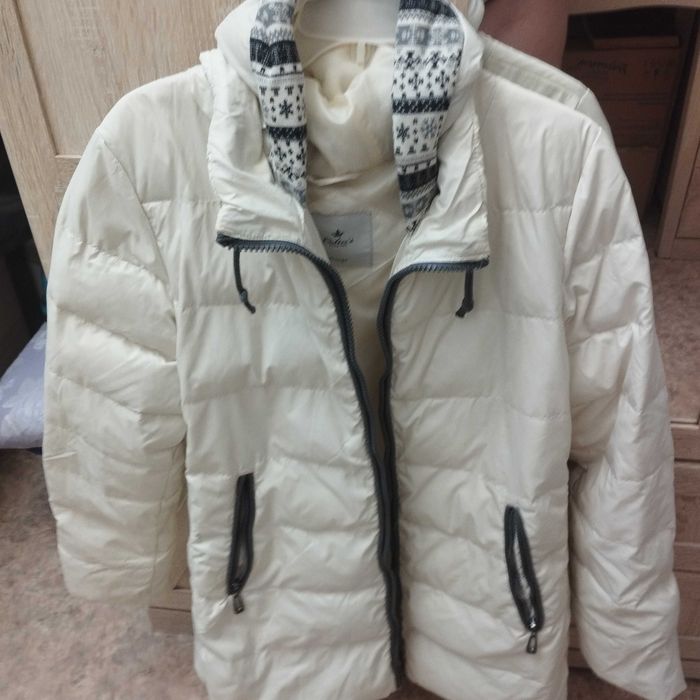 Продам куртки на осень