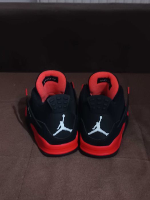 Jordan 4 Retro "Red Thunder"