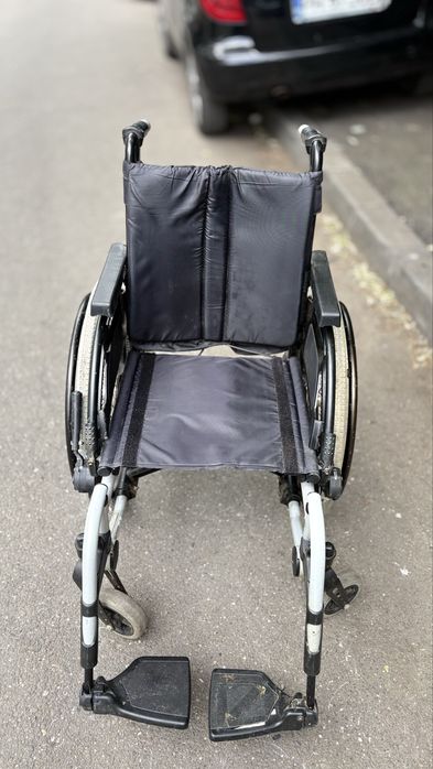Carut Batrani Persoane Handicap/Dizabilitati Scaun de Inpins-Carucior-