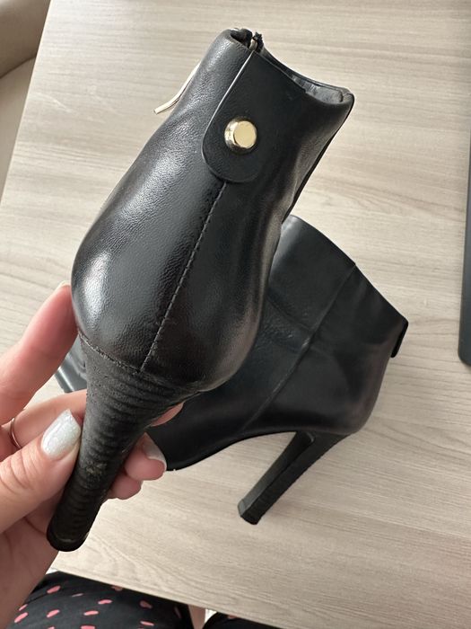 Женские ботильоны