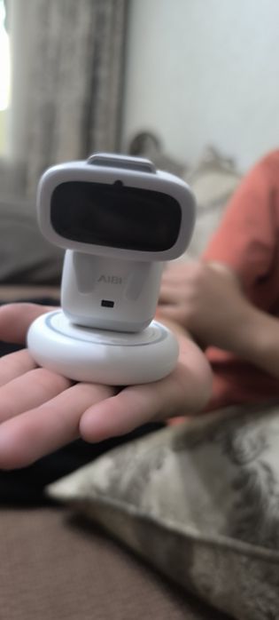 Робот AIBI Pocket