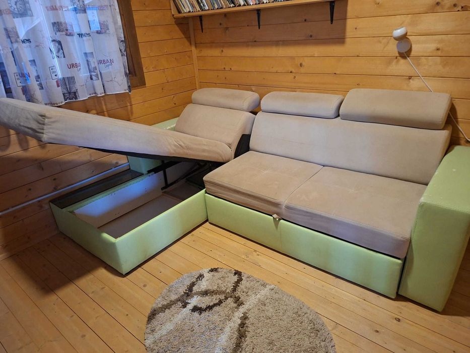 Canapea extensibila cu spatiu depozitare
