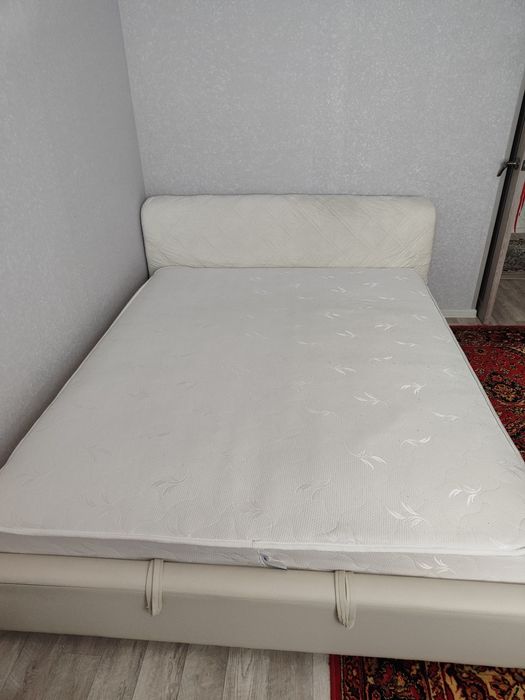 Продам кровать в спальню