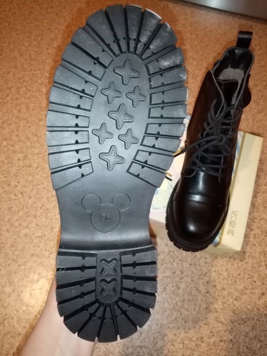 Ботинки зимние женские