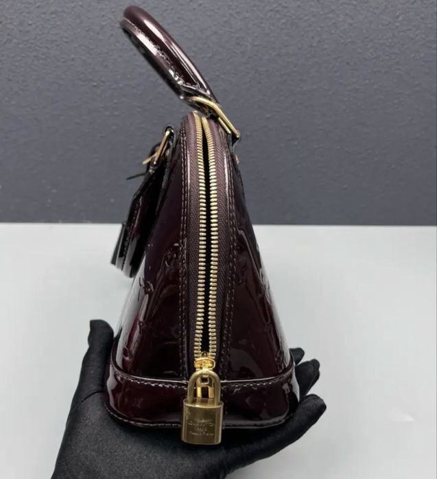 Geanta Louis Vuitton
