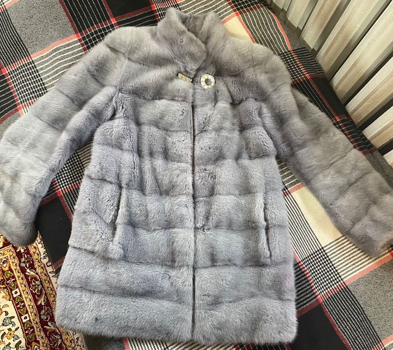 ШУБА . Голубая норка.