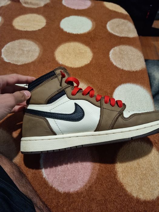 Nike Jordan 1 travis