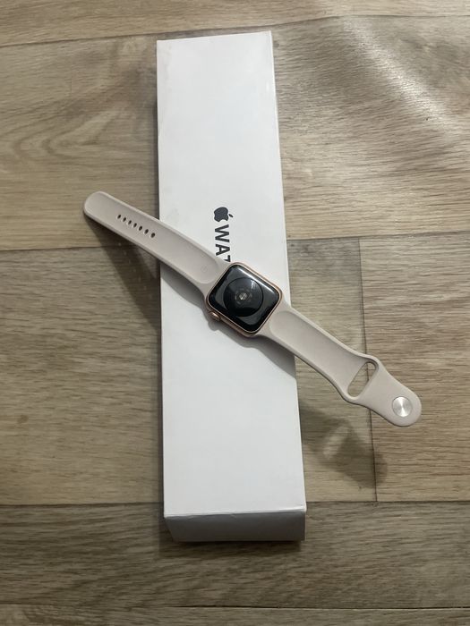 Обмен айфон 12 128гб appl watch se