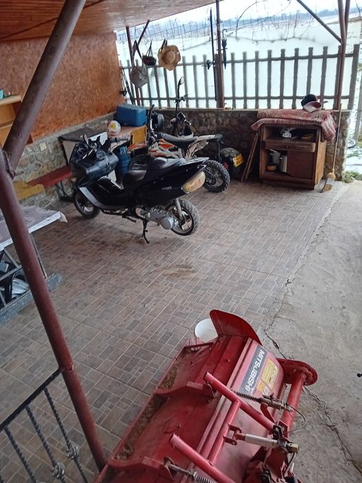 Vand sau schimb scuter 125cc