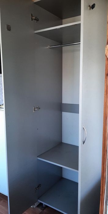 Продам шкаф в прихожку