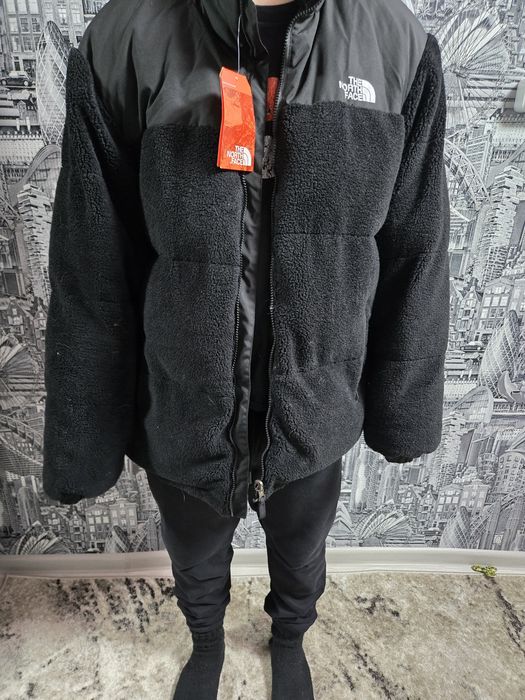 Продам зимние куртки