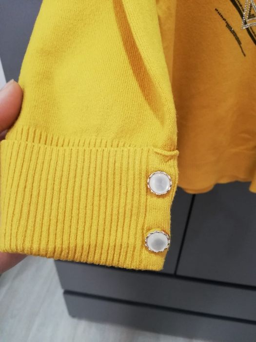 Женский  пуловер.