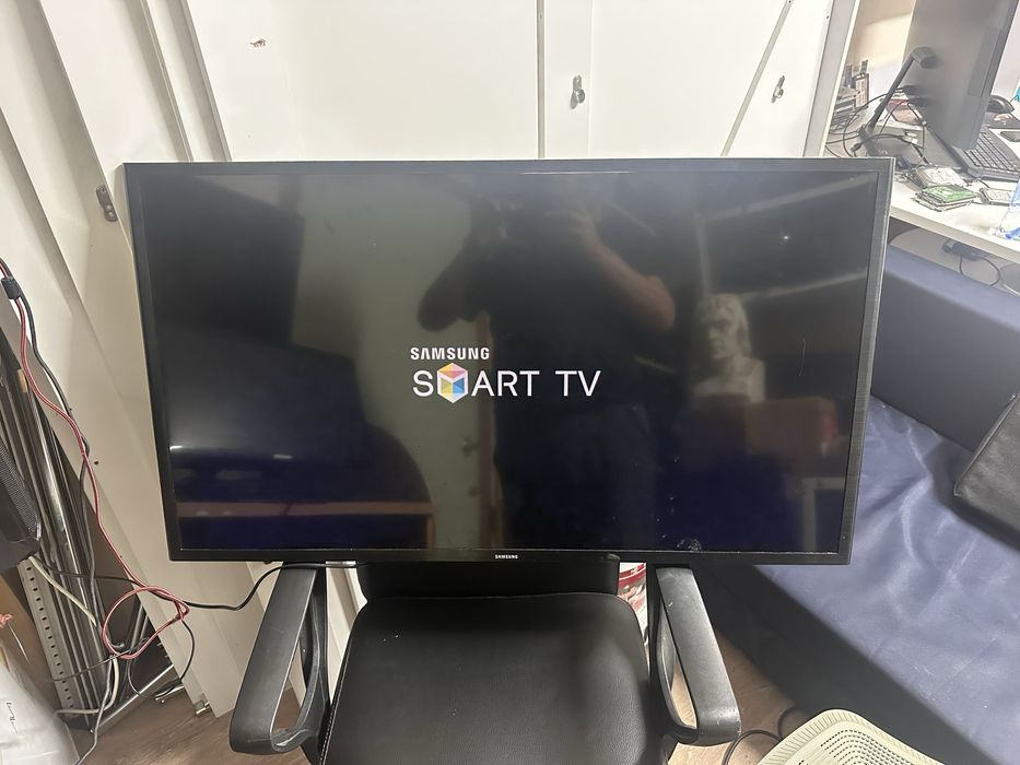 Продам телевизор samsung