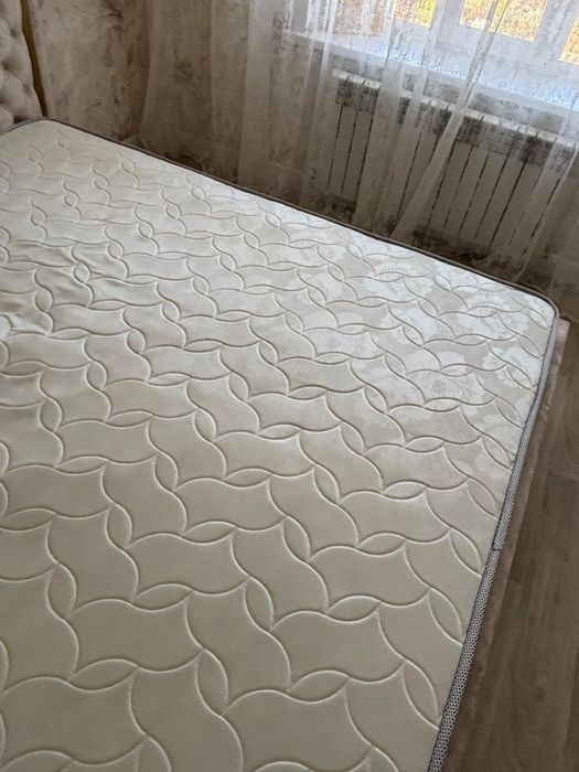 Продам матрац большой