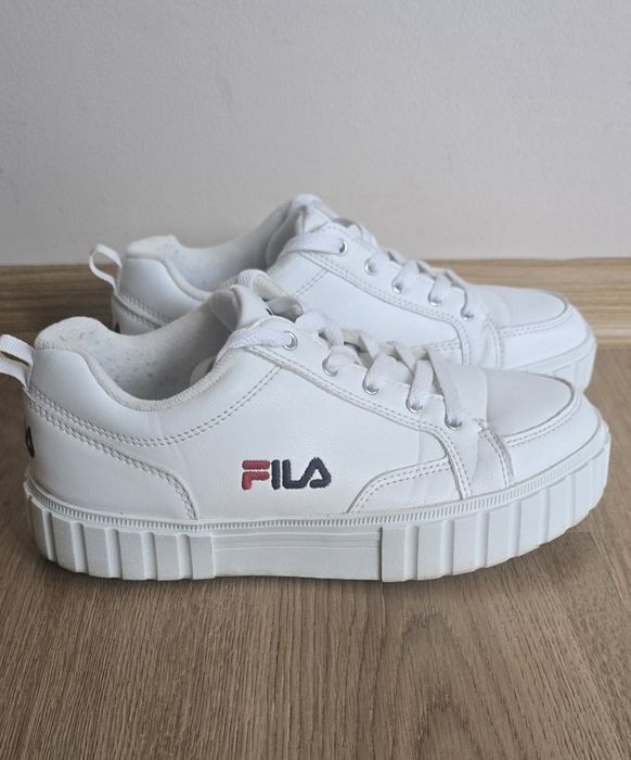 Дамски маратонки "Fila"