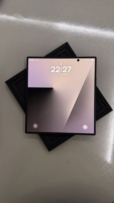 Samsung galaxy fold 7 aprope nou