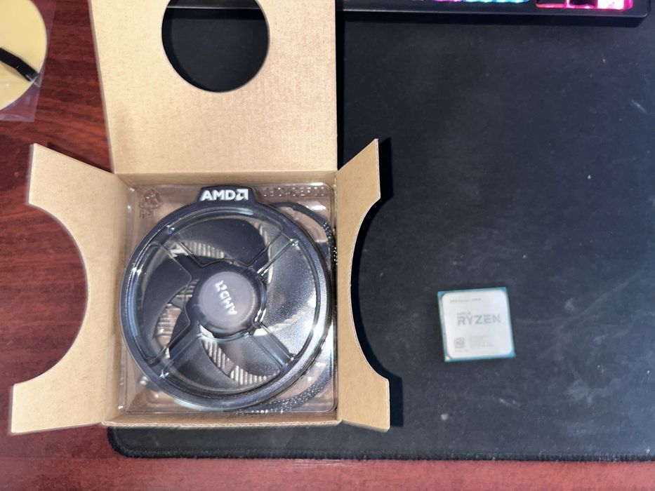 Ryzen 5 1600x + cooler stock nou