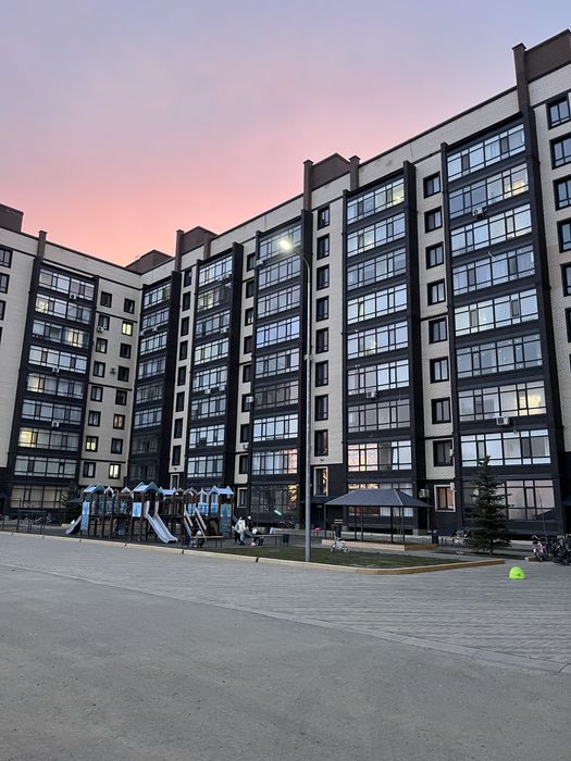 Срочно продам 2-комнатную квартиру в 10 микрорайоне ЖК «Байтерек»