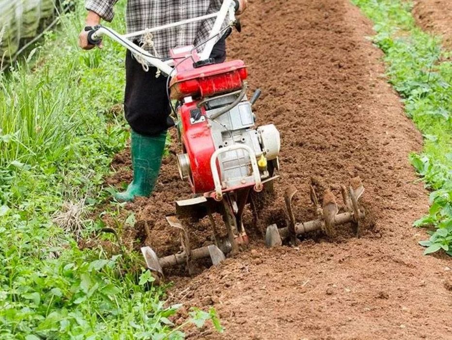 Вспашем огород новым мотоблоком