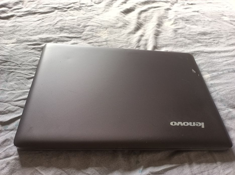 Ноутбук для учебы.