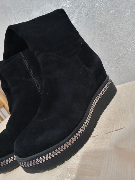 Продам сапоги замшевые