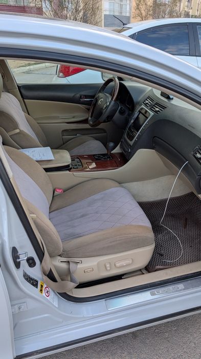Продается Lexus Gs 300