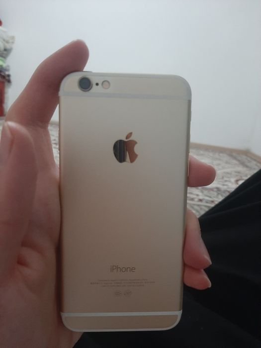 Apple Айфон 6  64 гб