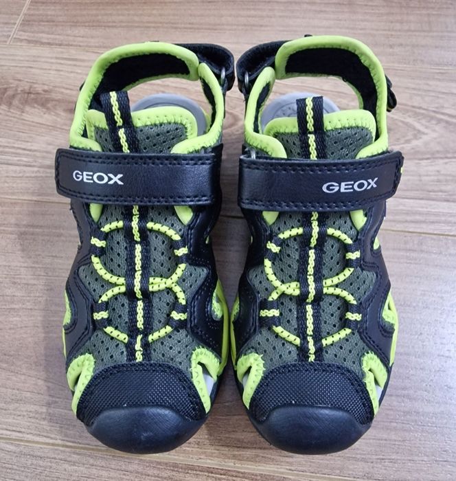 Vând toate încălțăminte copii