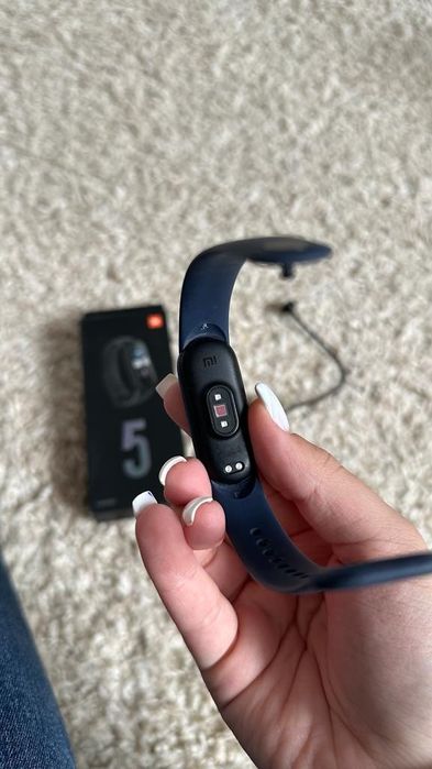 Фитнес браслет Xiaomi MI Band 5