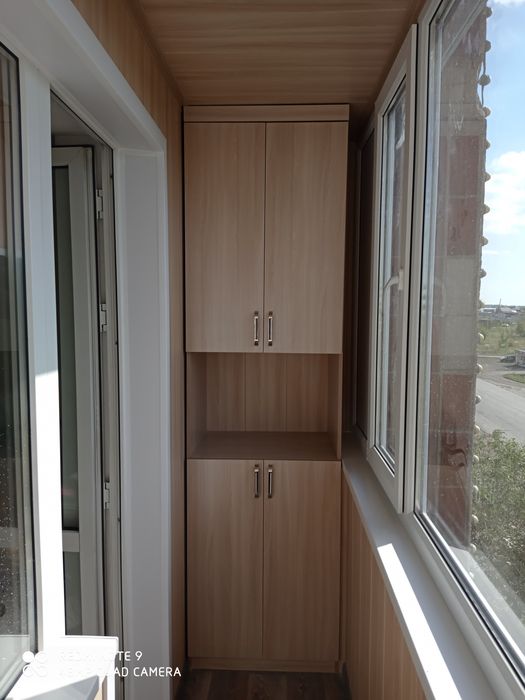 Шкаф на балкон .