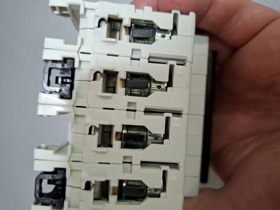 Продается автомат ABB 63 ампер 4 полюсный