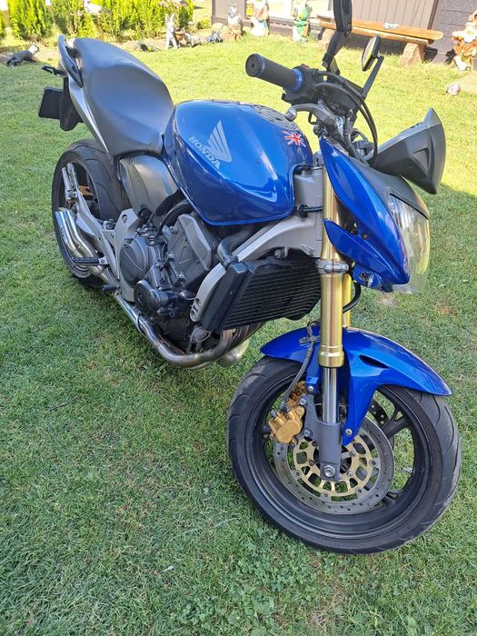 Motocicleta honda hornet