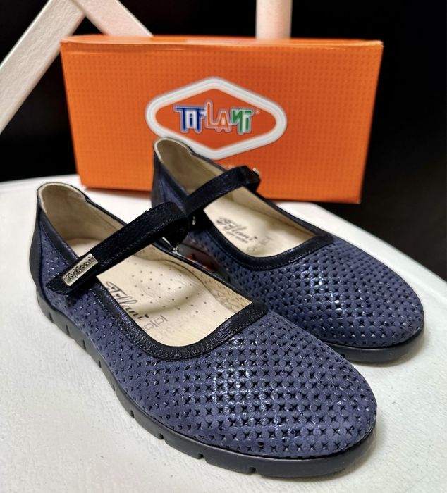 Продам туфли на девочку