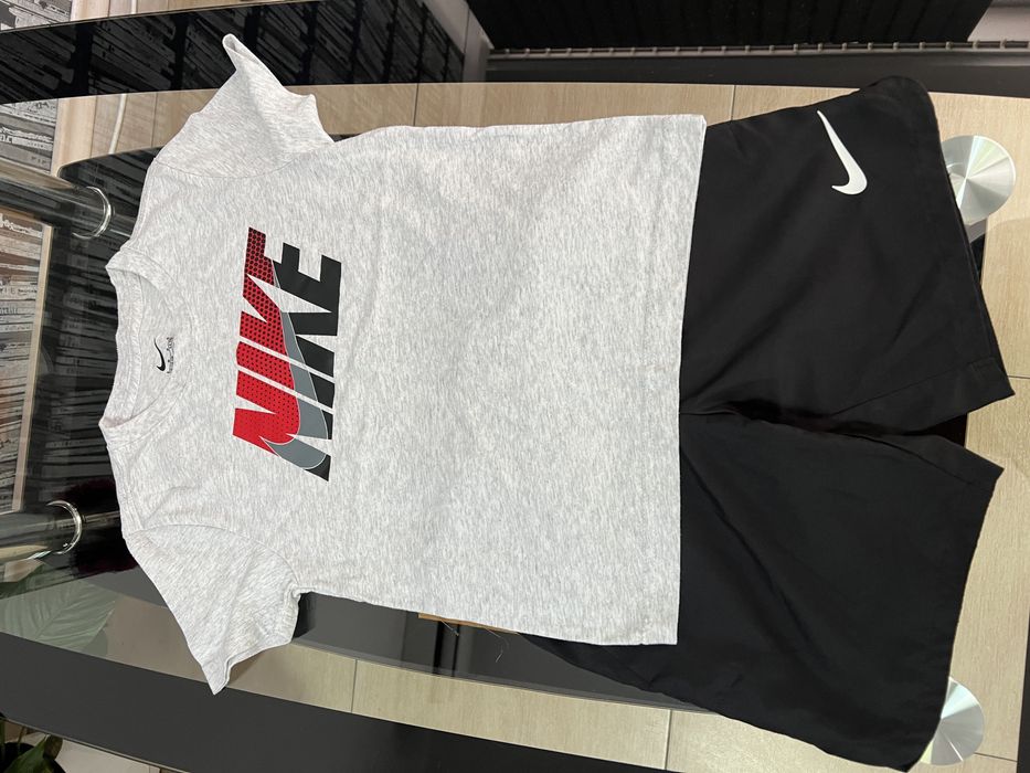 Детски тениска и къси панталони Nike