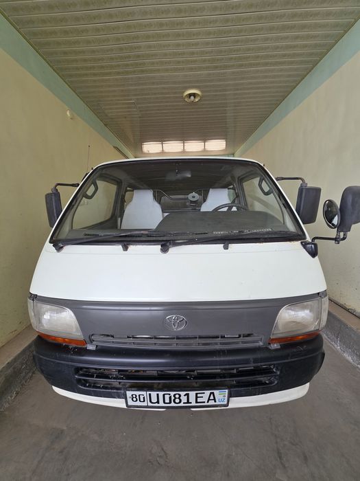 Toyota Hiace 1995