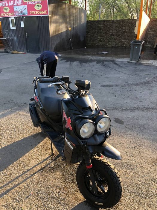 Бенали мопед.               .