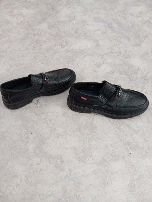 Продам туфли  подростковые