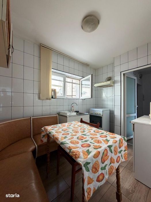 DE VÂNZARE | Apartament 2 camere | Zonă centrală | Etaj 3/4