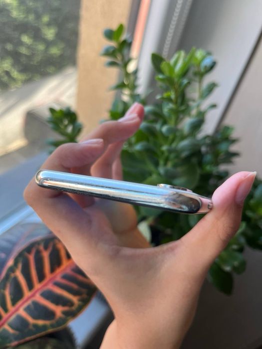 iPhone X White 64Gb 71% Baterie.