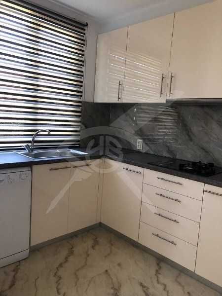 Дава се под наем Етаж от къща в с. Белащица, Област Пловдив - 185 кв.м за 1115 € - Снимка #2