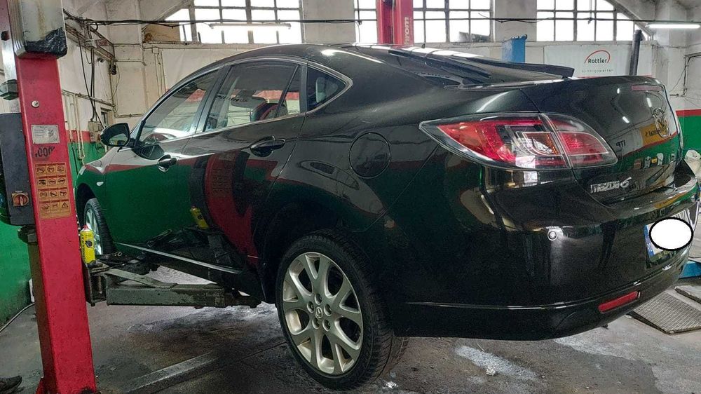 De vânzare Mazda 6 Hatchback, 2008, 2.0 diesel, cutie manuală 6+1