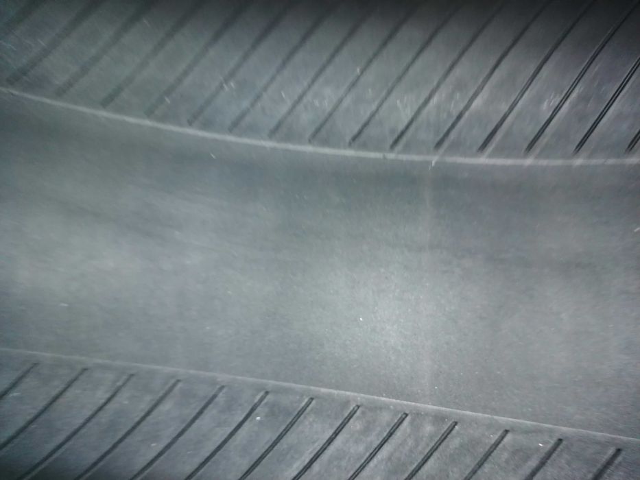 Гуми 2 бр. pirelli scorpion 235 / 60 / 17 Подсилени бордове.Двоен корд