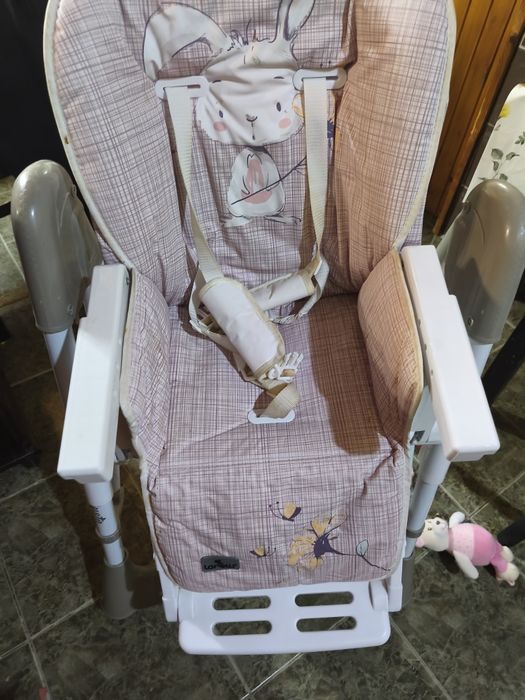 Детски стол за хранене