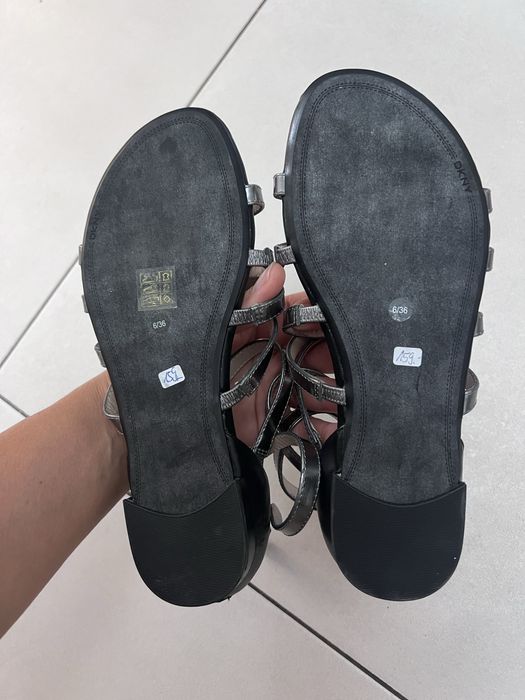 Sandale DKNY originale,noi din piele,cu fermoar